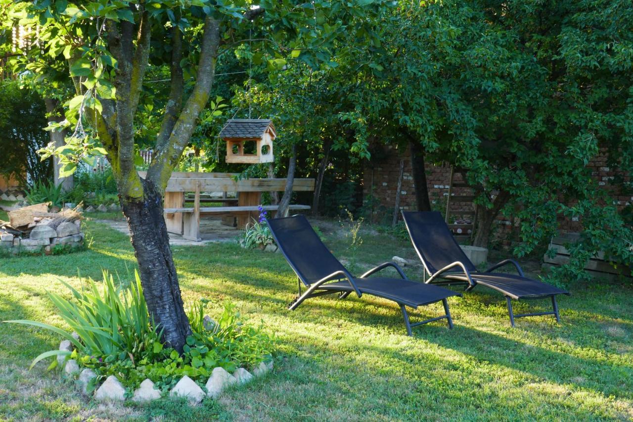 House Of Lovra Apartman Hercegszöllős Kültér fotó